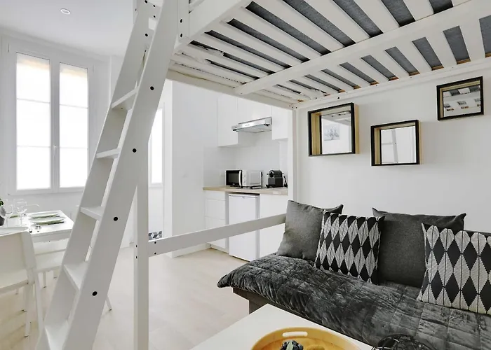 Magnifique Studio 1BR/4P - Guy Moquet / Brochant